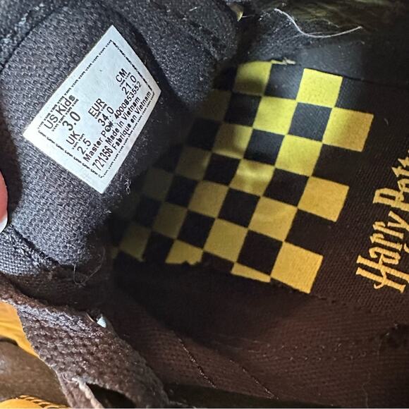 Vans Old Skool x Harry Potter Golden Snitch Sneakers 3 - Picture 5 of 6